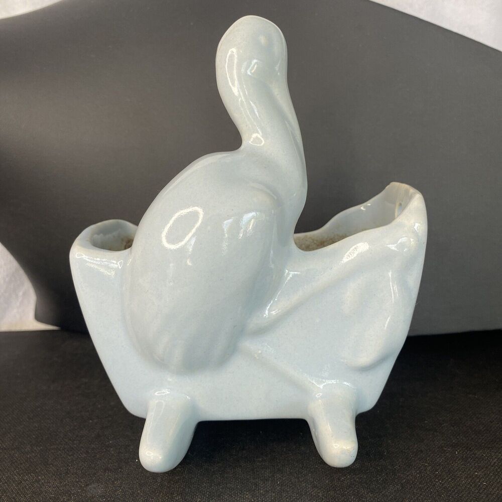 Haeger Pottery Vintage Lt Blue Stork Craddle Planter. Great for succulents.